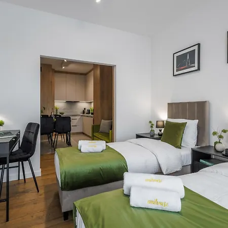 Emihouse Riverside Two-bedroom - Free Parking, Center