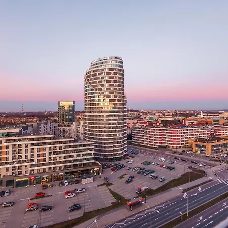 Emihouse Riverside Business - Free Parking, Center Apartment Rzeszow