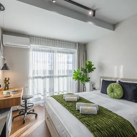 Emihouse Riverside Two-bedroom - Free Parking, Center