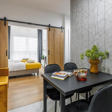 Emihouse Riverside Two-bedroom - Free Parking, Center *