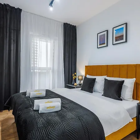 Emihouse Riverside Two-bedroom - Free Parking, Center Διαμέρισμα *