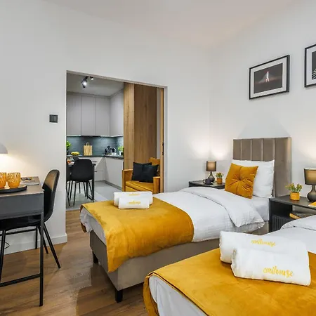 Emihouse Riverside Two-bedroom - Free Parking, Center
