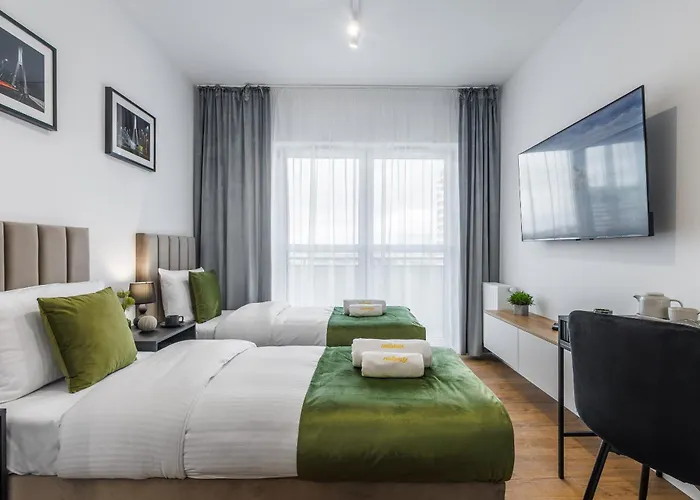 Emihouse Riverside Two-bedroom - Free Parking, Center Apartmán