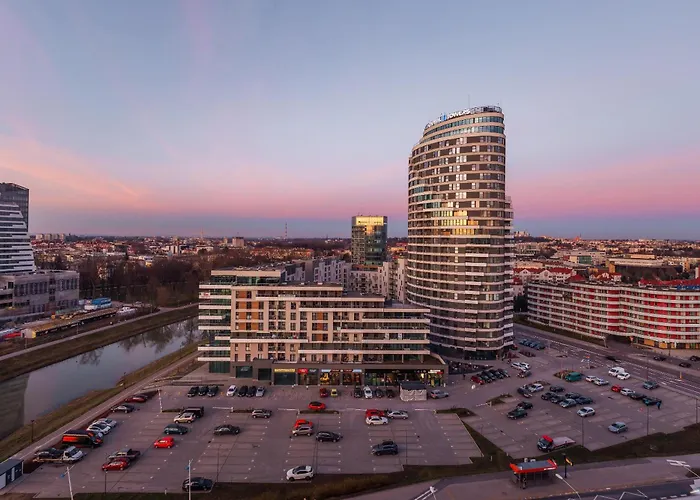 Emihouse Riverside Business - Free Parking, Center Appartement *