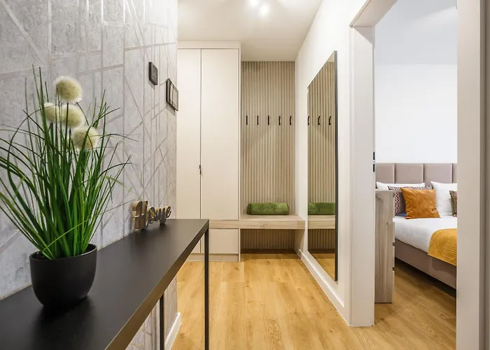 Emihouse Riverside Business - Free Parking, Center Appartement