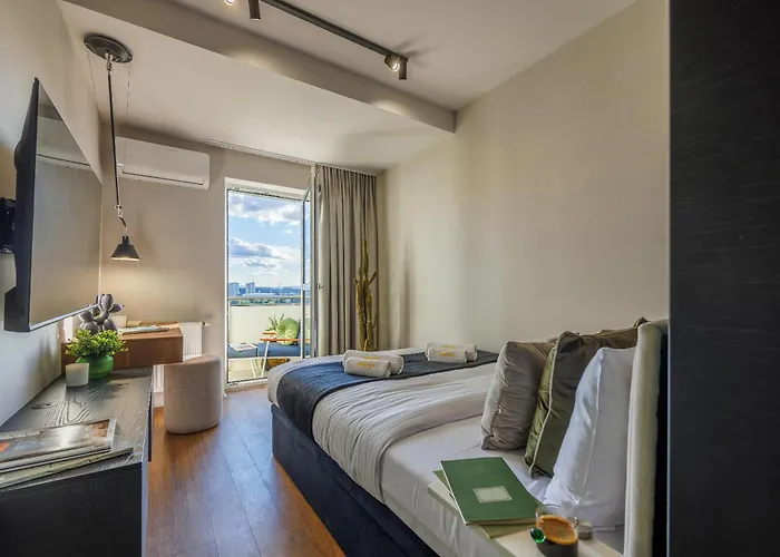 Emihouse Riverside Business - Free Parking, Center Appartement